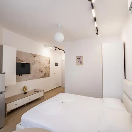 Al Mare Apartment Sarande